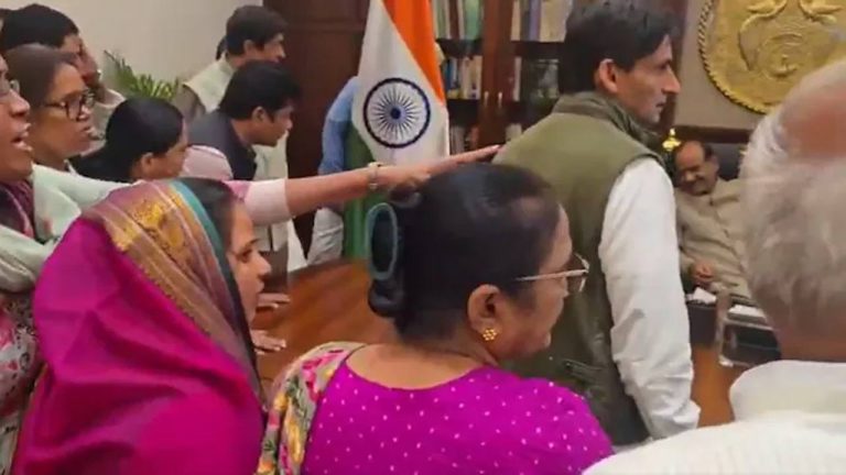 Congress MPs vs Speaker: విపక్ష ఎంపీల మరో వీడియో విడుదల చేసిన కేంద్రం