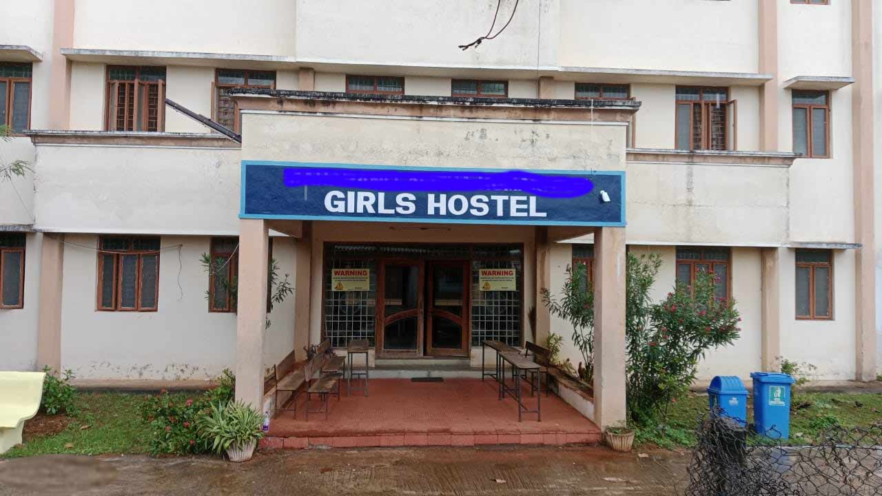 Special Girls’ Hostels: ప్రతి జిల్లాకో బాలికల హాస్టల్‌.. బడ్జెట్ లో కీలక ప్రకటన