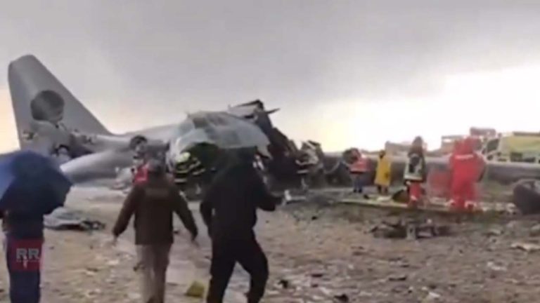 Hercules C-130 Crash: రోడ్డుపై కూలిన వైమానిక దళానికి చెందిన హెర్క్యులస్ విమానం.. 12 మంది మృతి