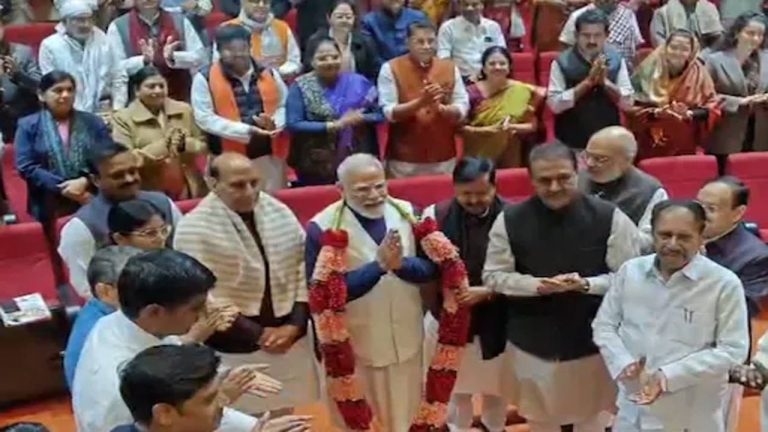 PM Modi: భారత్-యూఎస్ ట్రేడ్ డీల్ సక్సెస్.. మోడీకి ఎంపీల సన్మానం