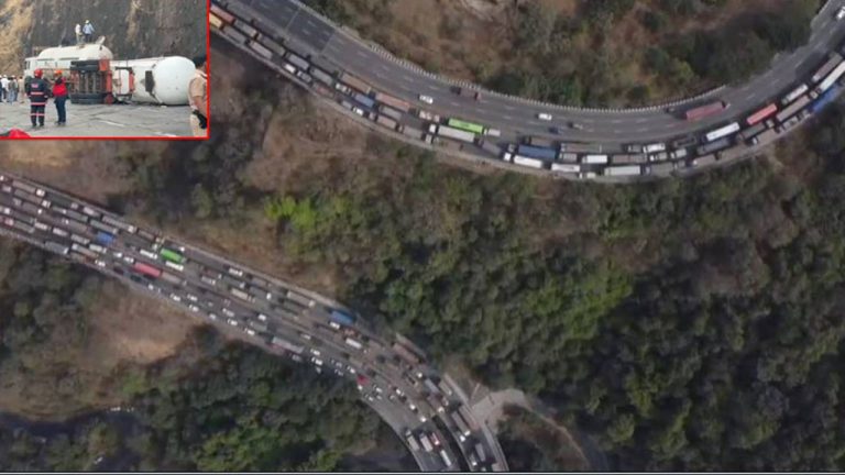 Maharashtra: ముంబై-పుణె హైవేపై గ్యాస్ ట్యాంకర్ బోల్తా.. 40 గంటలు నిలిచిన ట్రాఫిక్.. ప్రజలకు నరకం