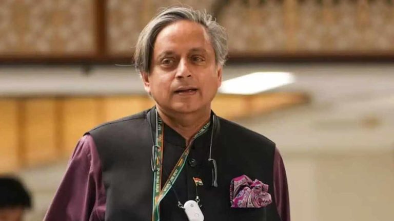 Shashi Tharoor: కేంద్ర బడ్జెట్ పై శశి థరూర్ రియాక్షన్.. కేరళకు తీవ్ర అన్యాయం చేశారంటూ ఆగ్రహం..