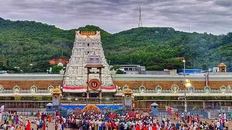 Tirumala: శ్రీవారి భక్తులకు గుడ్ న్యూస్ .. కాసేపట్లో ప్రత్యేక దర్శనం టికెట్లు విడుదల