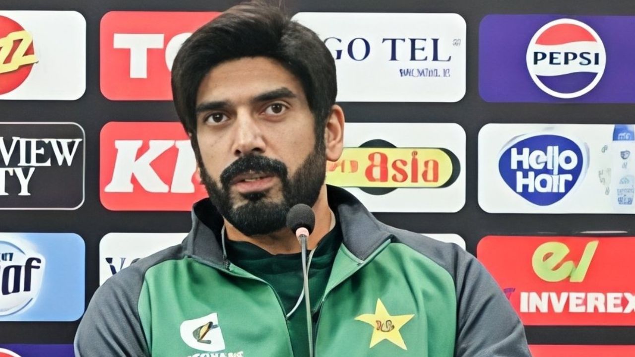 Usman Tariq Controversy: భారత ఆటగాళ్లకు ఓ రూల్, మాకు మరో రూలా?.. పాక్ బౌలర్ తారిక్ ఫైర్!