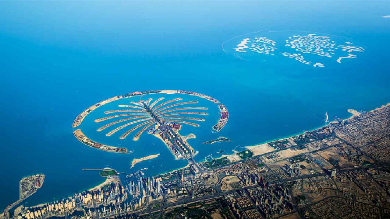 iran missile attack dubai palm jumeirah abu dhabi casualties live updates