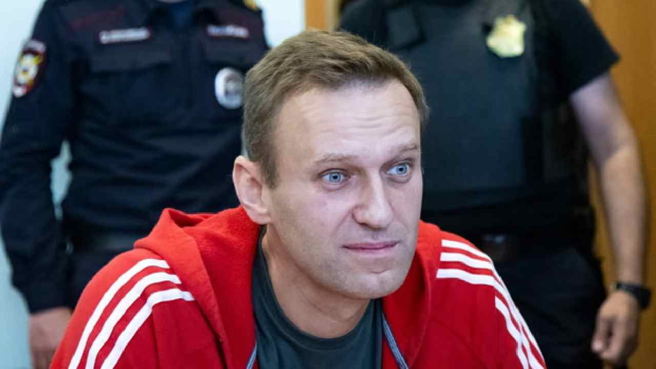 navalny killed dart frog toxin russia blame uk europe