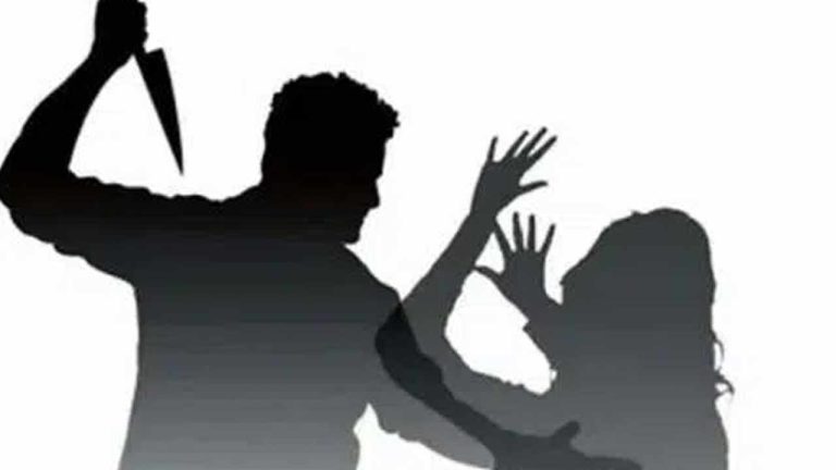 Uttar Pradesh: ఉమ్మడి కుటుంబంతో ఆనందంగా భోజనం.. అంతలోనే కత్తితో దాడిలో ఇద్దరు మృతి