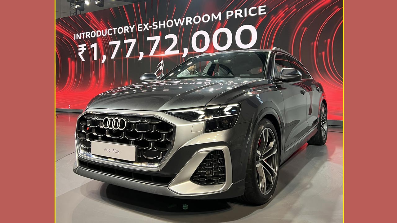 Audi SQ8: 500 హార్స్‌పవర్ V8 ఇంజిన్‌తో ఆడి SQ8 లాంచ్.. 4.1 సెకన్లలో 100 km/h! ధర రూ.1.77 కోట్లు