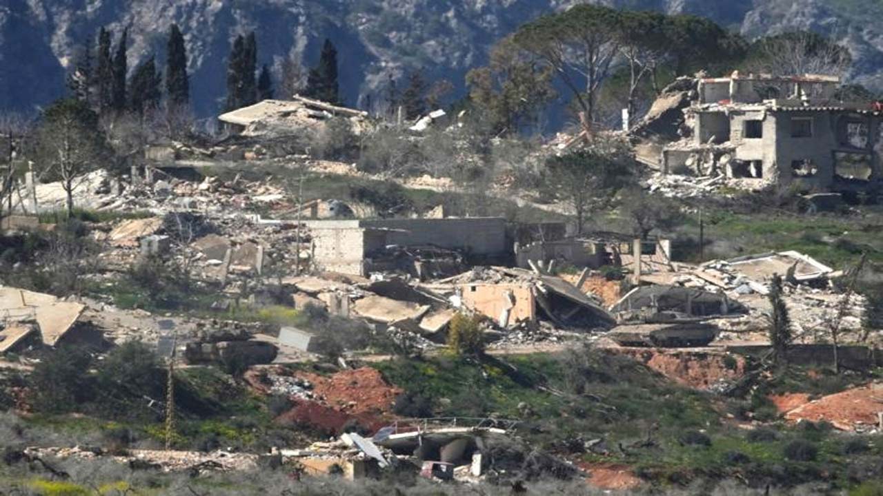 Israel-Lebanon: లెబనాన్‌‌పై మరోసారి ఇజ్రాయెల్ దాడులు.. హిజ్బుల్ స్థావరాలే లక్ష్యంగా ఎటాక్