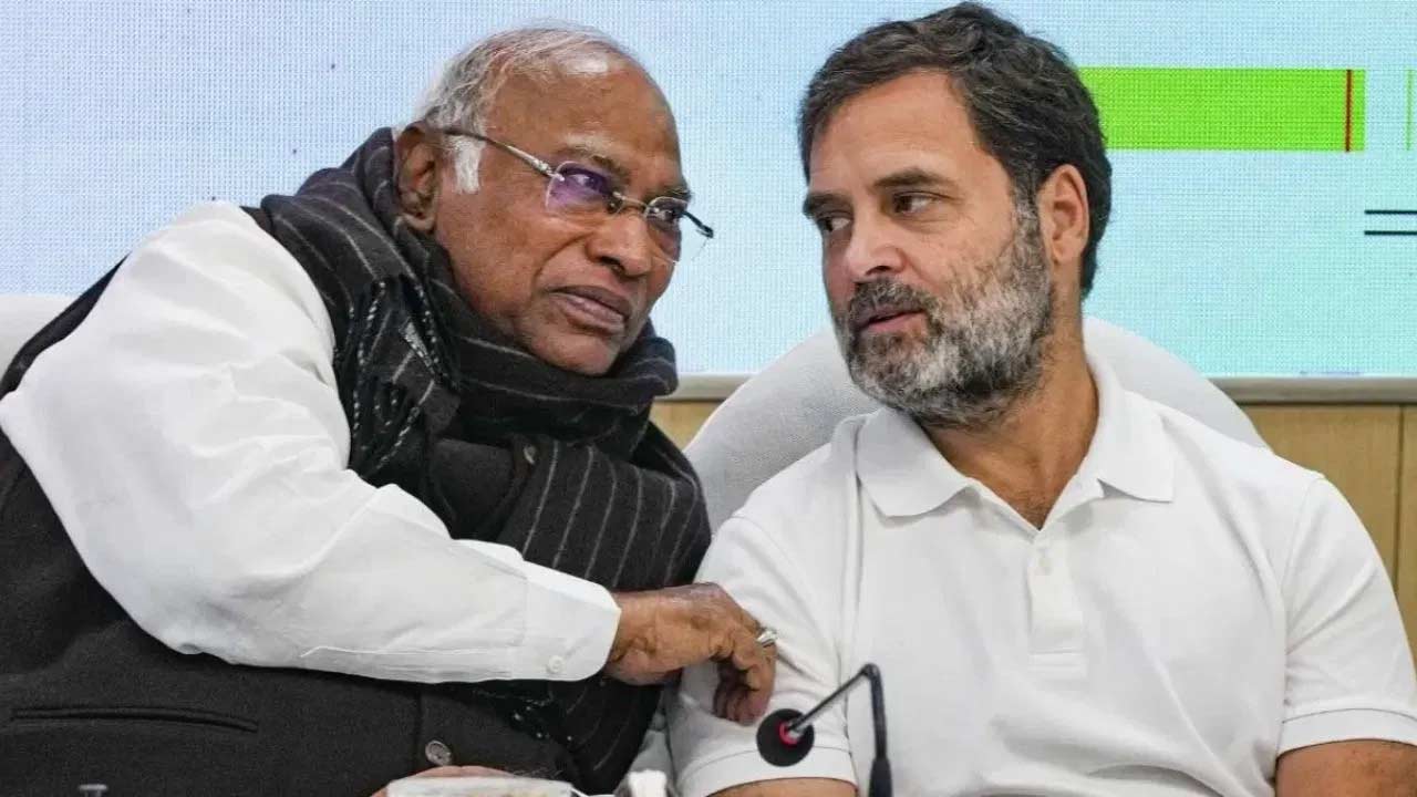 Congress: కేరళ ఎన్నికల నగారా.. 55 మందితో కాంగ్రెస్ తొలి జాబితా విడుదల!