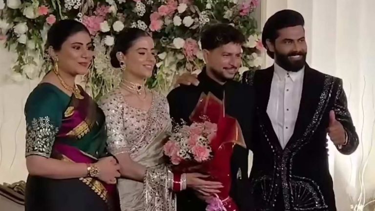 Kuldeep Wedding: జడేజా కాళ్లు మొక్కిన కుల్దిప్.. వీడియో వైరల్ !