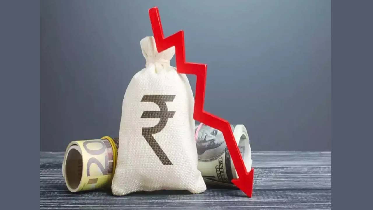 Rupee vs Dollar: డాలర్‌తో రూపాయి మళ్లీ బలహీనం.. ఆల్ టైమ్ లో 95.45 వద్ద పతనం.. ప్రధాన కారణాలు ఇవే