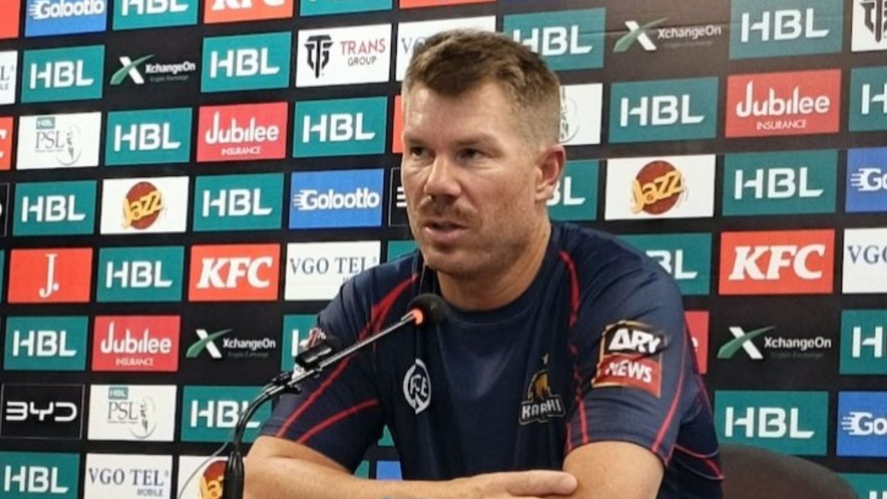 David Warner: ‘ఇక్కడికి స్కూల్ పిల్లలు వచ్చారు’.. పీఎస్ఎల్‌ ప్రెస్ మీట్‌లో వార్నర్ ఫైర్!