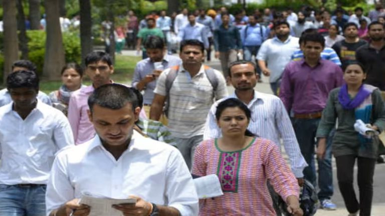 Unemployees: నిరుద్యోగులకు నెలకు రూ.1500.. పది పాసై ఉద్యోగం లేని వారికి మాత్రమే.. సీఎం ప్రకటన..