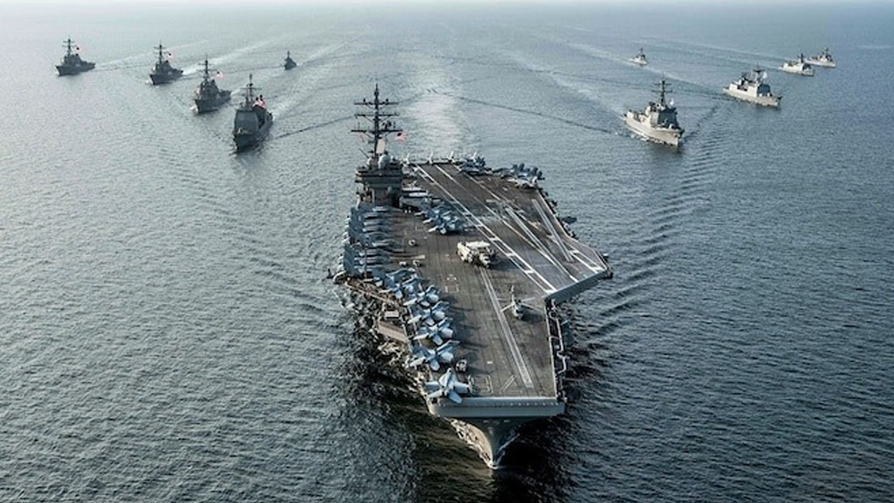 Iran Attack On USS Abraham Lincoln: అమెరికా నౌకపై ఇరాన్ దాడి.. వార్నింగ్ ఇచ్చిన గంటకే ఇలా..