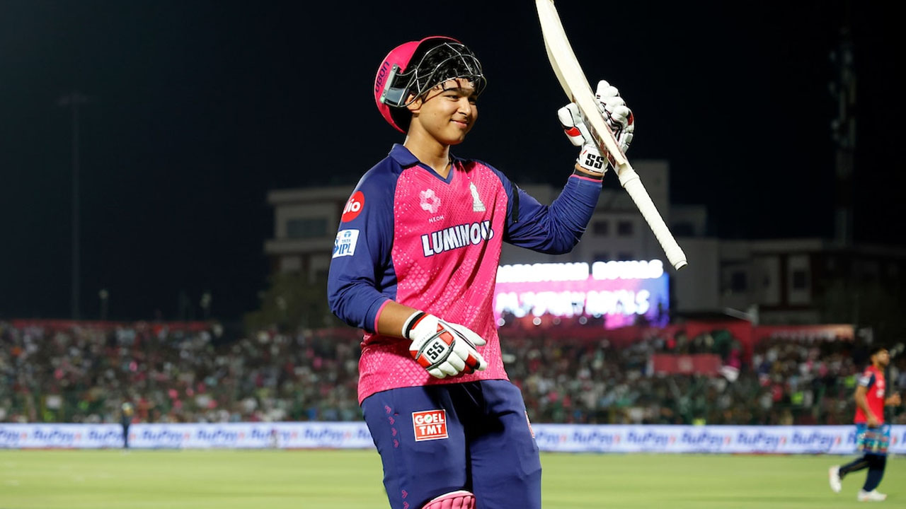 Vaibhav Sooryavanshi: బౌలర్లను వణికించిన 15 ఏళ్ల కుర్రాడు.. రైనా, అభిషేక్, ఇషాన్ కిషన్, ట్రావిస్ హెడ్ రికార్డులు బద్దలు!