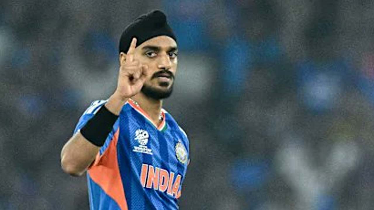 Arshdeep Singh: ఫైనల్లో కివీస్ బ్యాట్స్‌మన్‌ తో గొడవ.. అర్ష్‌దీప్ సింగ్‌పై ఐసీసీ చర్యలు.. భారీగా జరిమానా