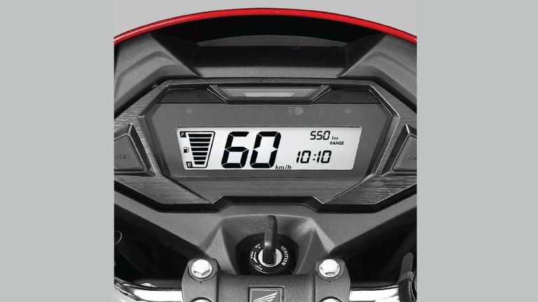 Best Bikes: లీటరుకు 70KM మైలేజ్.. రూ. 70,000 కంటే తక్కువ ధర.. ఈ బైక్స్ పైనే అందరి ఫోకస్