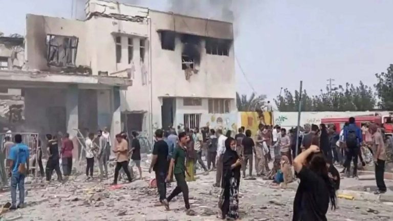 Minab Airstrike: ఇరానియన్ బాలికల పాఠశాలపై అమెరికా-ఇజ్రాయెల్ వైమానిక దాడి.. 85 మంది మృతి