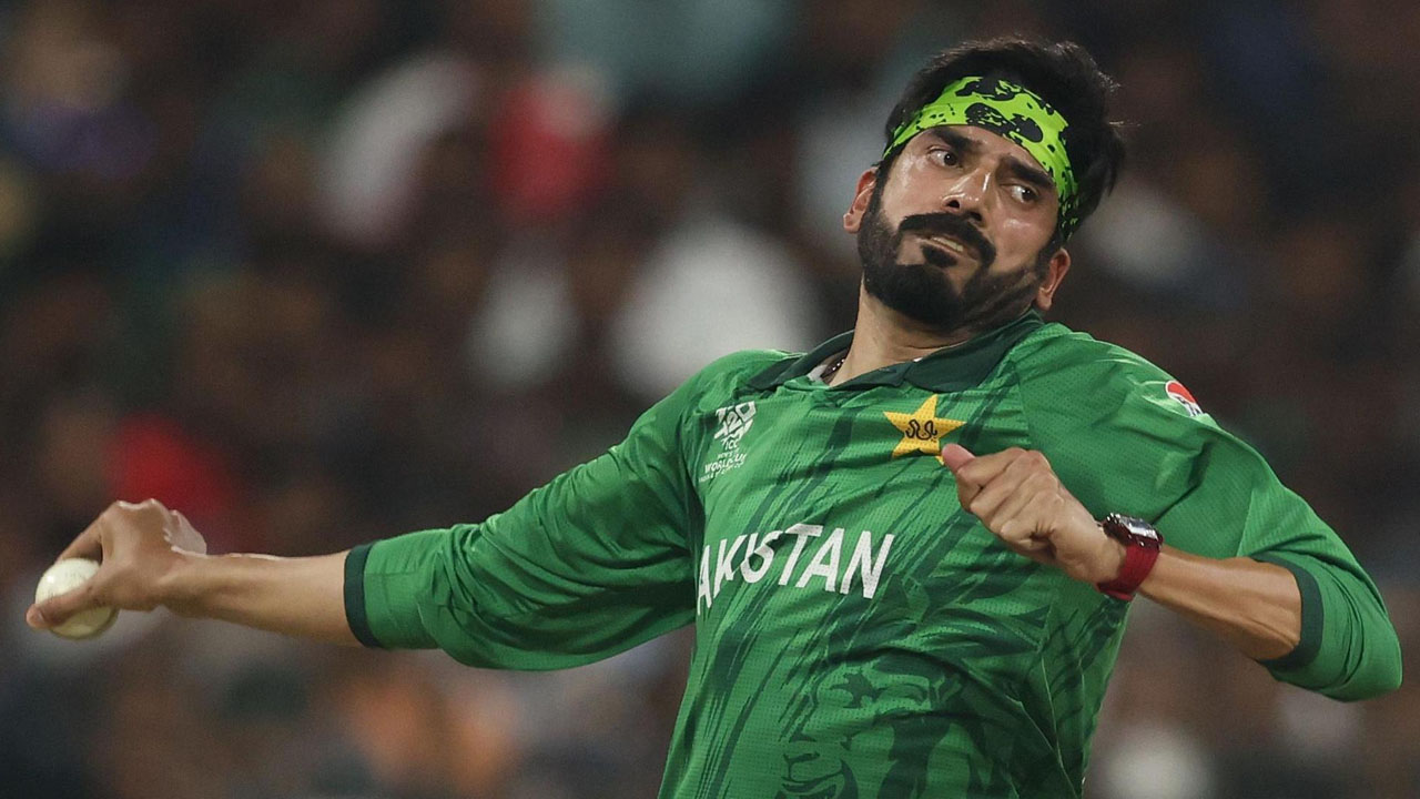 Usman Tariq: వింత బౌలర్ ఉస్మాన్ తారిక్‌కు జాక్‌పాట్.. ఎన్ని కోట్లకు అమ్ముడు పోయాడంటే..?