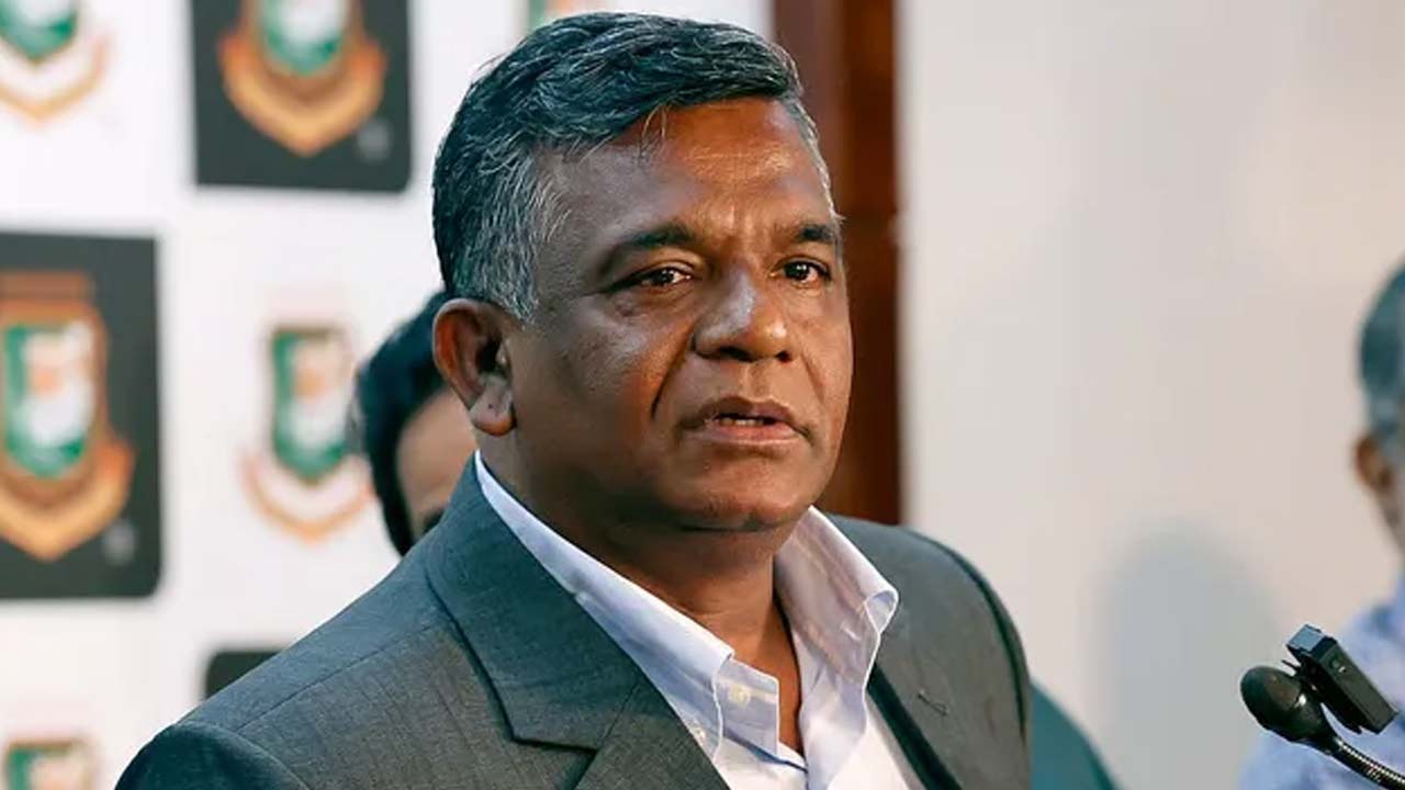 bcb president aminul islam levels strong criticism against india seven directors resign