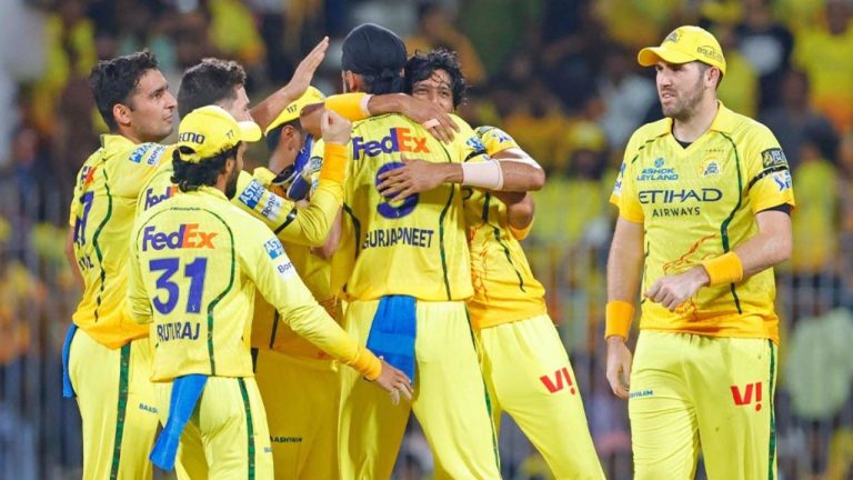 CSK Playoff Chances 2026: సీఎస్‌కేకు ‘డూ ఆర్ డై’.. ముంబైపై గెలిస్తేనే ప్లే ఆఫ్స్ ఆశలు!