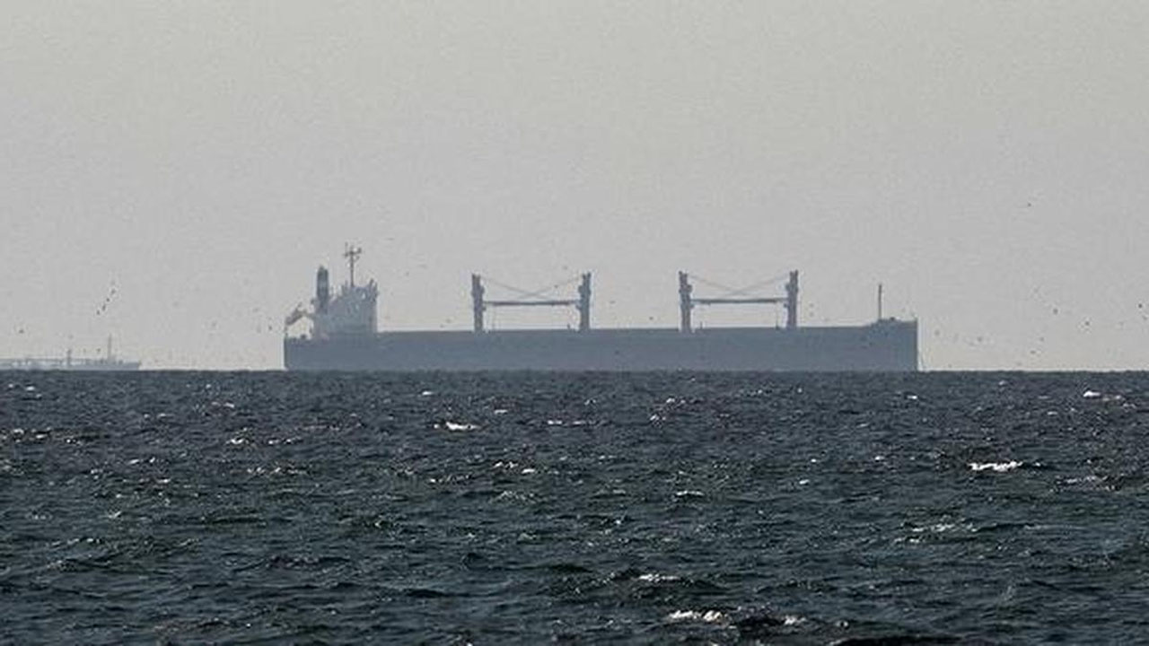 iranian gunboats fire tanker strait of hormuz restrictions oil supply