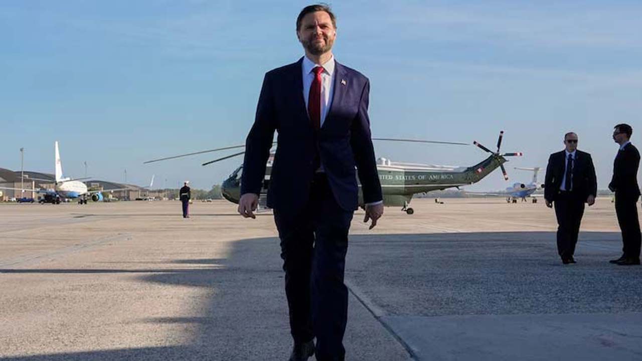 jd vance arrives islamabad us iran talks delay expected