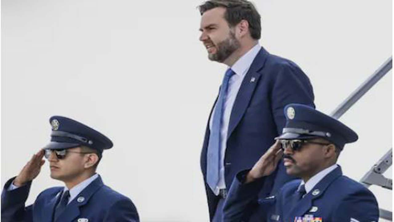 jd vance arrives islamabad us iran talks delay expected