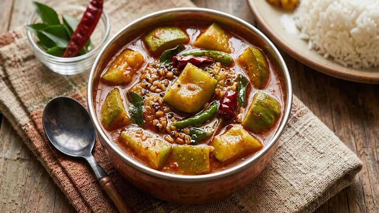 Raw Mango Curry Recipe: పప్పు-అన్నానికి అదిరే జోడీ.. వేళ్లను కూడా వదలకుండా నాకించే పచ్చి మామిడికాయ కూర..!