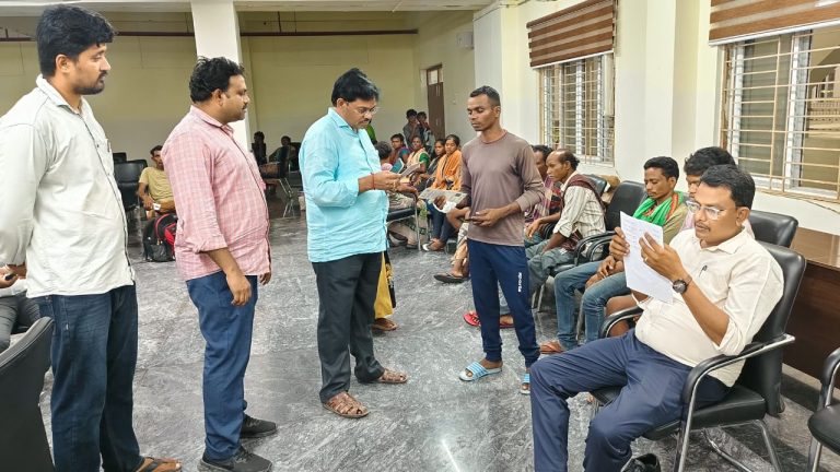 Cherlopalli Incident: సభ్యసమాజం తలదించుకునే ఘటన.. ​50 మంది కార్మికులపై యజమాని..!