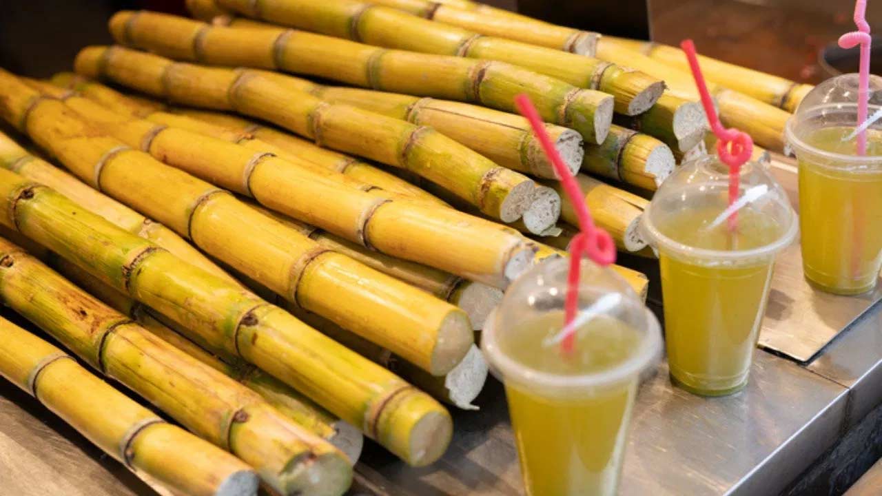 Sugarcane Juice Side Effects: వేసవిలో చెరకు రసం తాగుతున్నారా? అయితే జాగ్రత్త..!