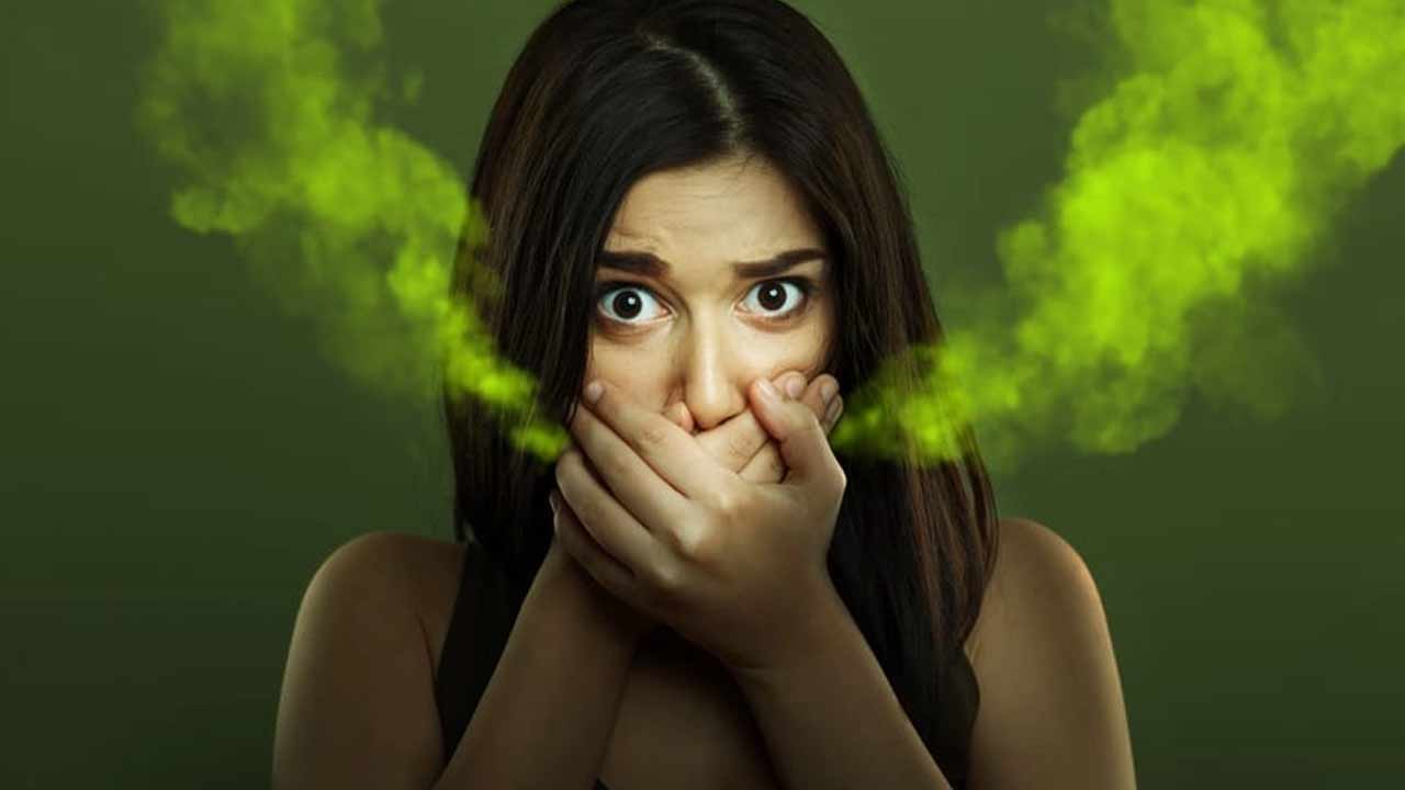 Bad Breath Remedies: నోటి దుర్వాసనతో విసిగిపోయారా.? ఈ సింపుల్ చిట్కా ట్రై చేయండి.!