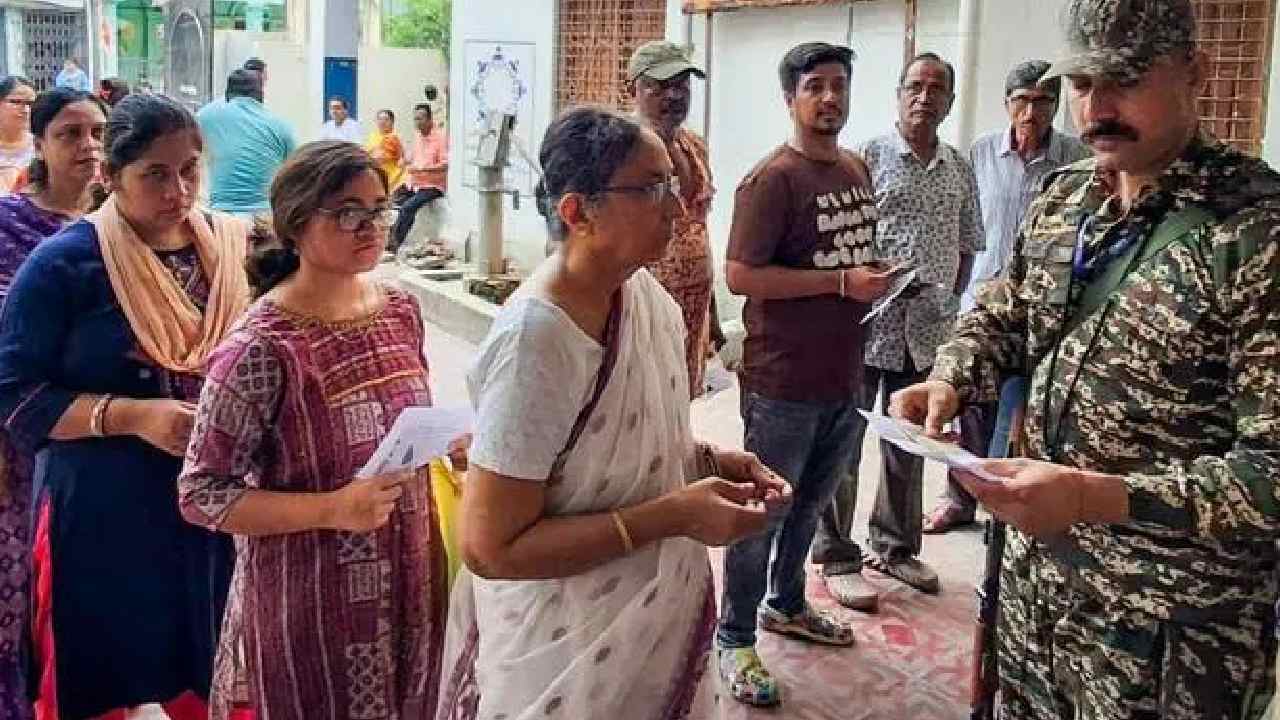 Bengal Elections: మళ్లీ 90 కొట్టిన బెంగాల్ ఓటర్లు.. రికార్డ్ స్థాయిలో ఓటింగ్..