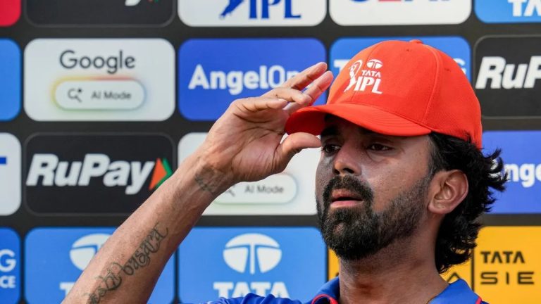 KL Rahul Emotional: పాపం కేఎల్ రాహుల్.. ఆరెంజ్ క్యాప్ వచ్చినా కనపడని ఆనందం..