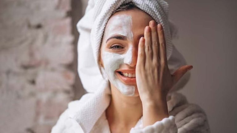 Tan Tips : ఎండకాలంలో ‘సన్ టాన్’ వేధిస్తోందా.? మీ వంటగదిలోని ఈ 4 పదార్థాలతో మెరిసే చర్మం మీ సొంతం.!