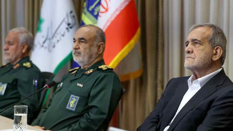 Iran: పేరుకు మాత్రమే ఇరాన్ అధ్యక్షుడు.. ఇప్పుడు అధికారం అంతా వారిదే..