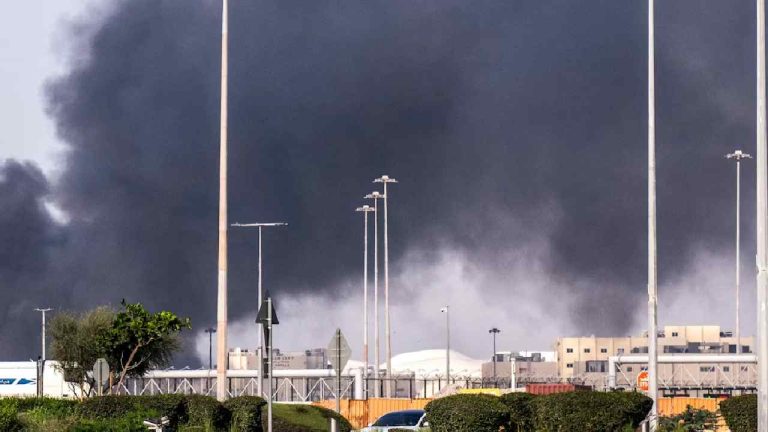 Iran War: అమెజాన్ డేటా సెంటర్‌పై ఇరాన్ దాడి..?