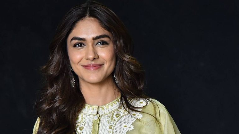 Mrunal Thakur : డెకాయిట్‌లో రిస్కీ యాక్షన్ స్టంట్స్ చేశా!