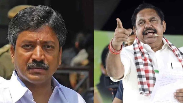 AIADMK: అన్నాడీఎంకేలో ముదిరిన సంక్షోభం.. పార్టీ ఆఫీసుల కోసం వర్గపోరు..