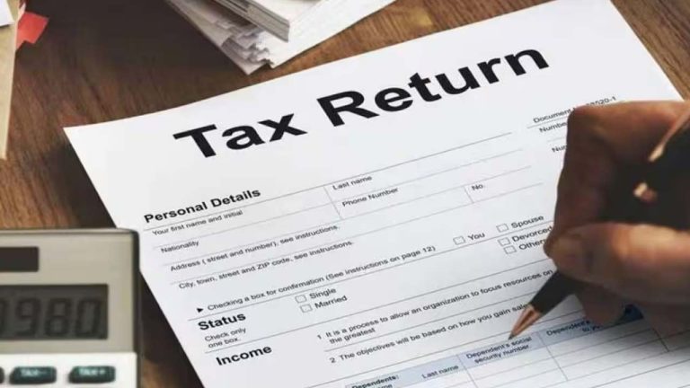 ITR Filing Deadline Alert: పన్ను చెల్లింపుదారులకు అలర్ట్.. ఈ తేదీ తర్వాత ITR దాఖలు చేస్తే రూ. 5,000 జరిమానా!