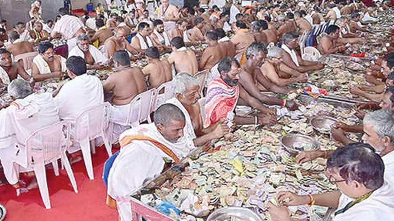 vijayawada kanaka durga temple hundi income record 2026