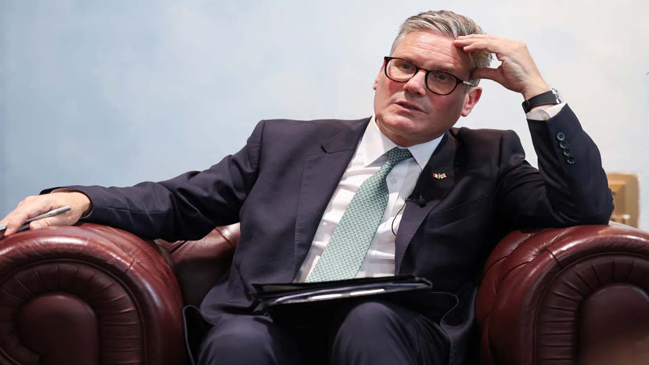 Keir Starmer: బ్రిటిష్ ప్రధాని కీర్ స్టార్మర్‌కు పదవీ గండం.. యూకేలో అసలేం జరుగుతోంది?