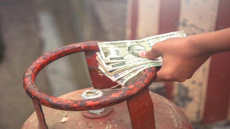 LPG Subsidy Cut: సామాన్యుడికి గ్యాస్ షాక్.. ఇకపై సబ్సిడీ కట్!