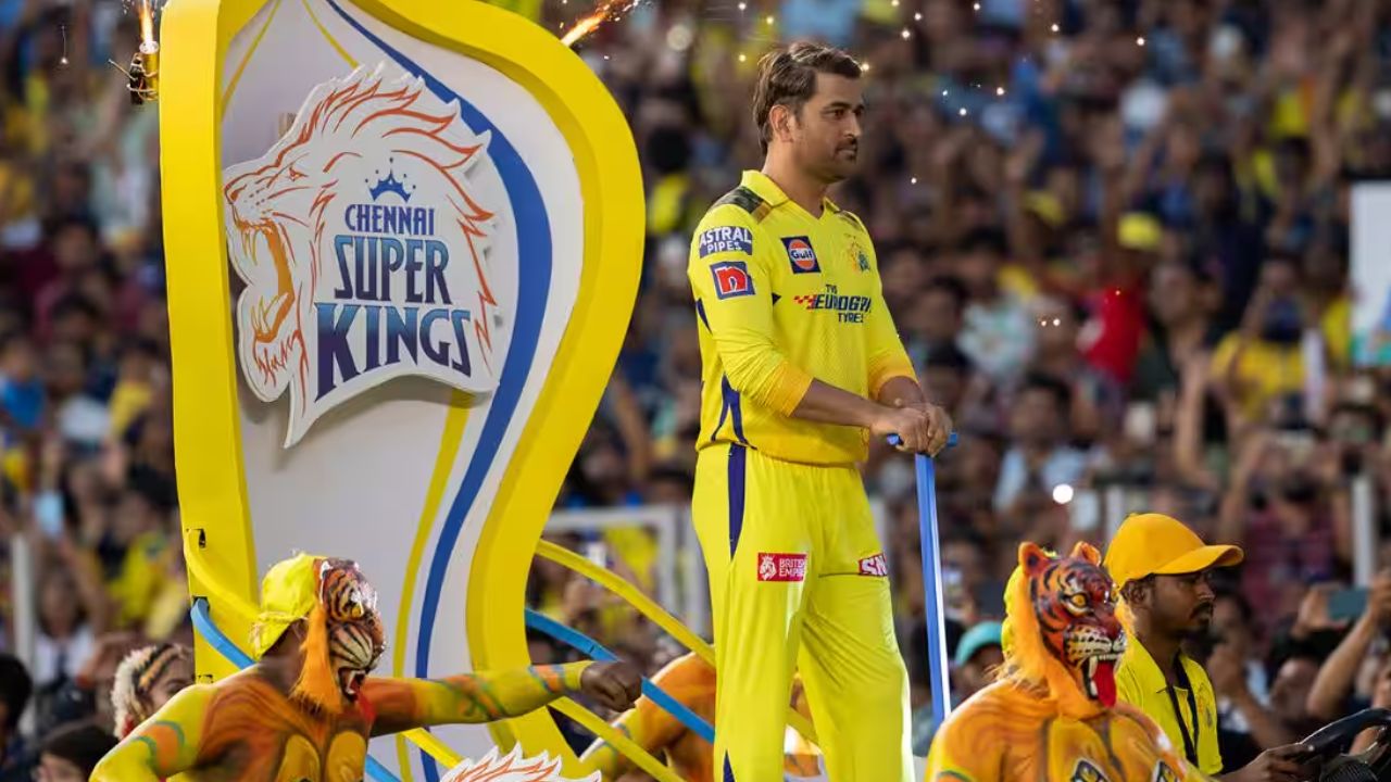 MS Dhoni: ఎంఎస్ ధోనీ క్రేజ్ చూసి పిచ్చెక్కిపోయింది.. మహీ చిరకాల ప్రత్యర్థి ఆసక్తికర వ్యాఖ్యలు!
