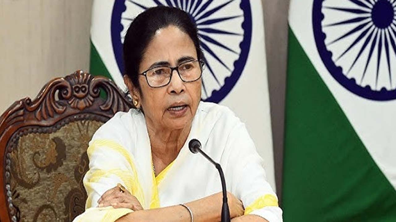 Mamata Banerjee: ఉంటే.. ఉండండి.. లేకపోతే వెళ్లిపోండి.. జంపింగ్‌లకు మమత సందేశం