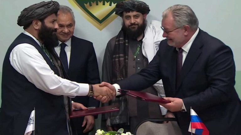 Russia-Taliban: రష్యా-ఆప్ఘనిస్థాన్ మధ్య సైనిక ఒప్పందం.. ఎవరికి ముప్పు పొంచి ఉందో..!