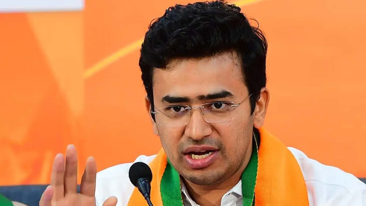 Tejasvi Surya: రూ.600 కోట్లతో మైనార్టీల కాలనీల్లో రోడ్లా? కర్ణాటక ప్రభుత్వంపై తేజస్వి సూర్య ధ్వజం