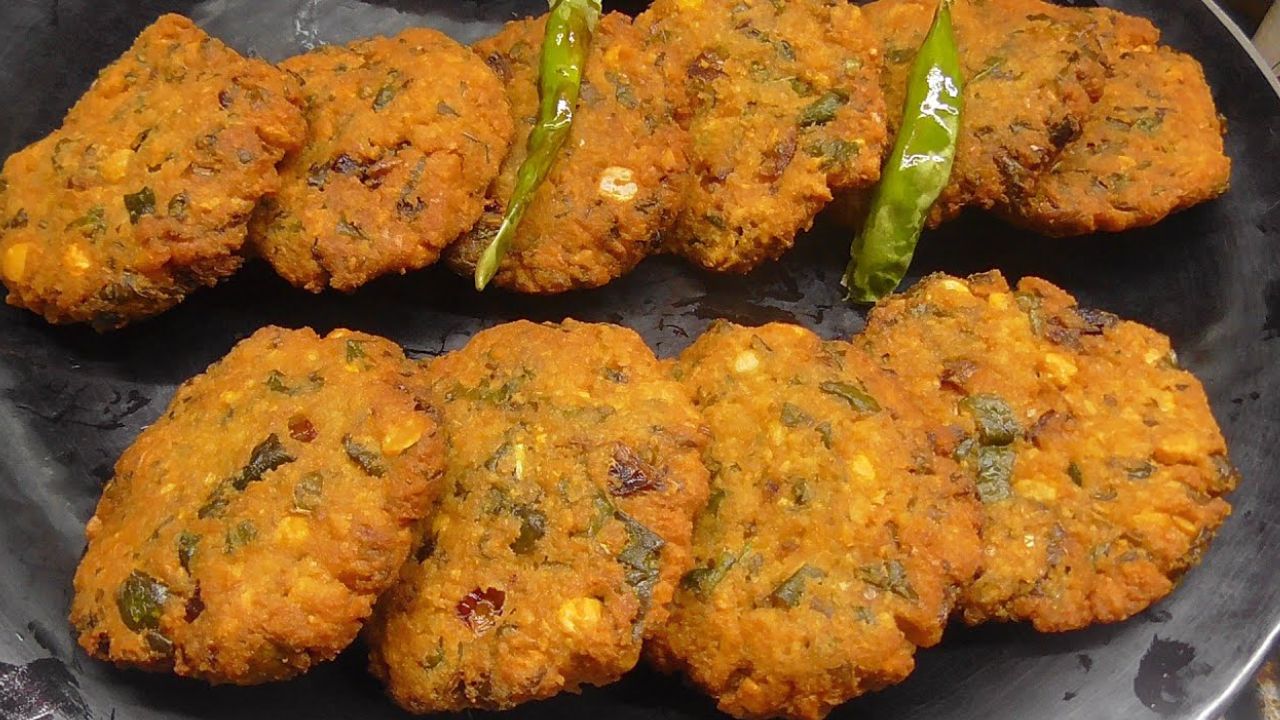 crispy thotakura masala vada recipe street style evening snack at home