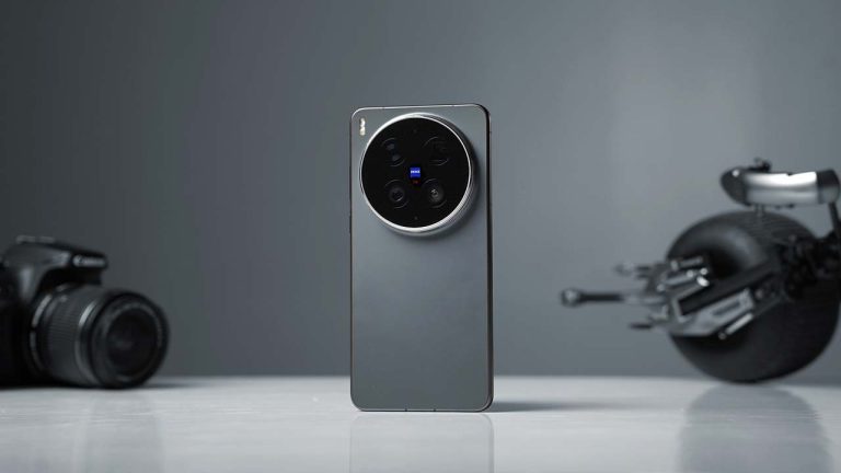 Vivo X300 Ultra: వివో ఎక్స్300 అల్ట్రా భారత్ లో విడుదల.. డ్యుయల్ 200MP ZEISS కెమెరాలు, DSLR స్టైల్ ఫోటోలు